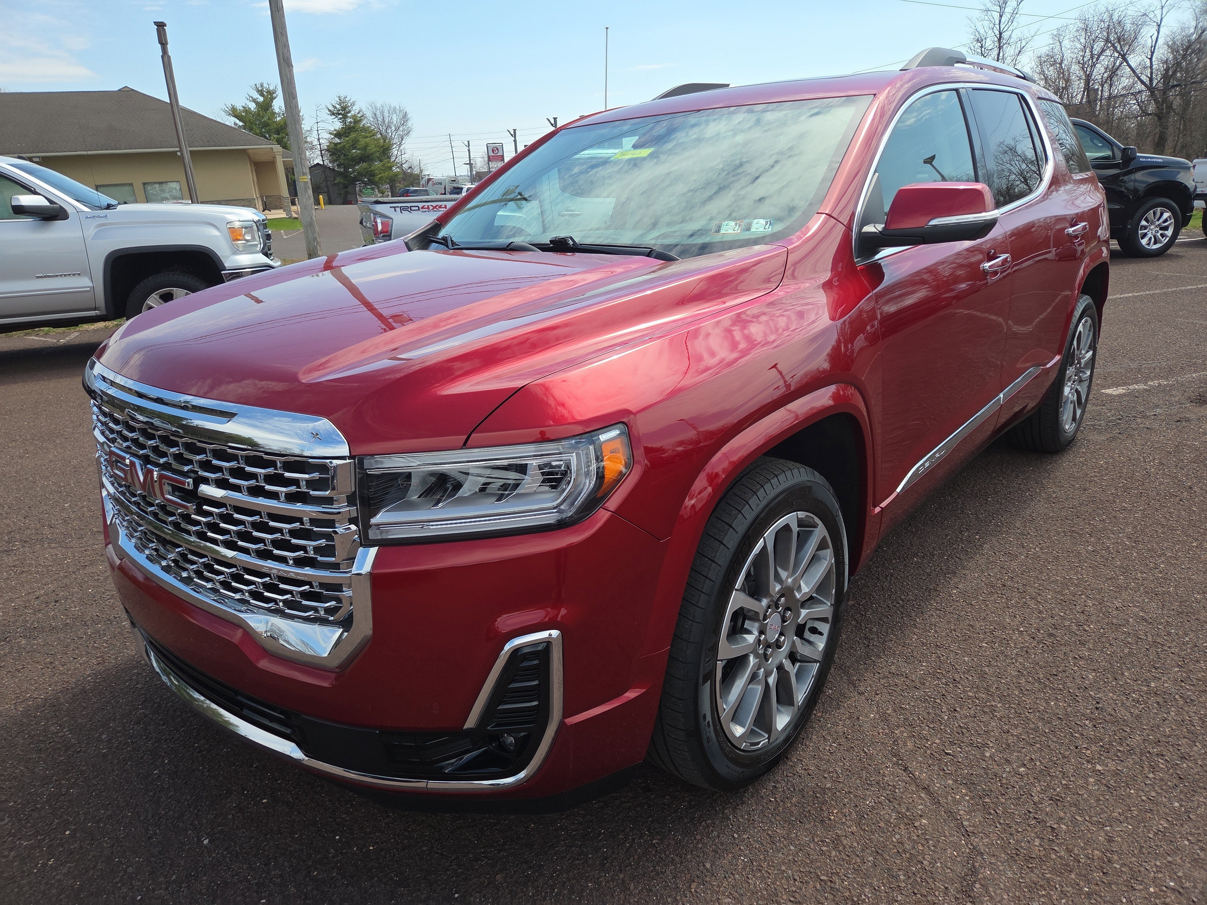 2023 GMC Acadia Denali