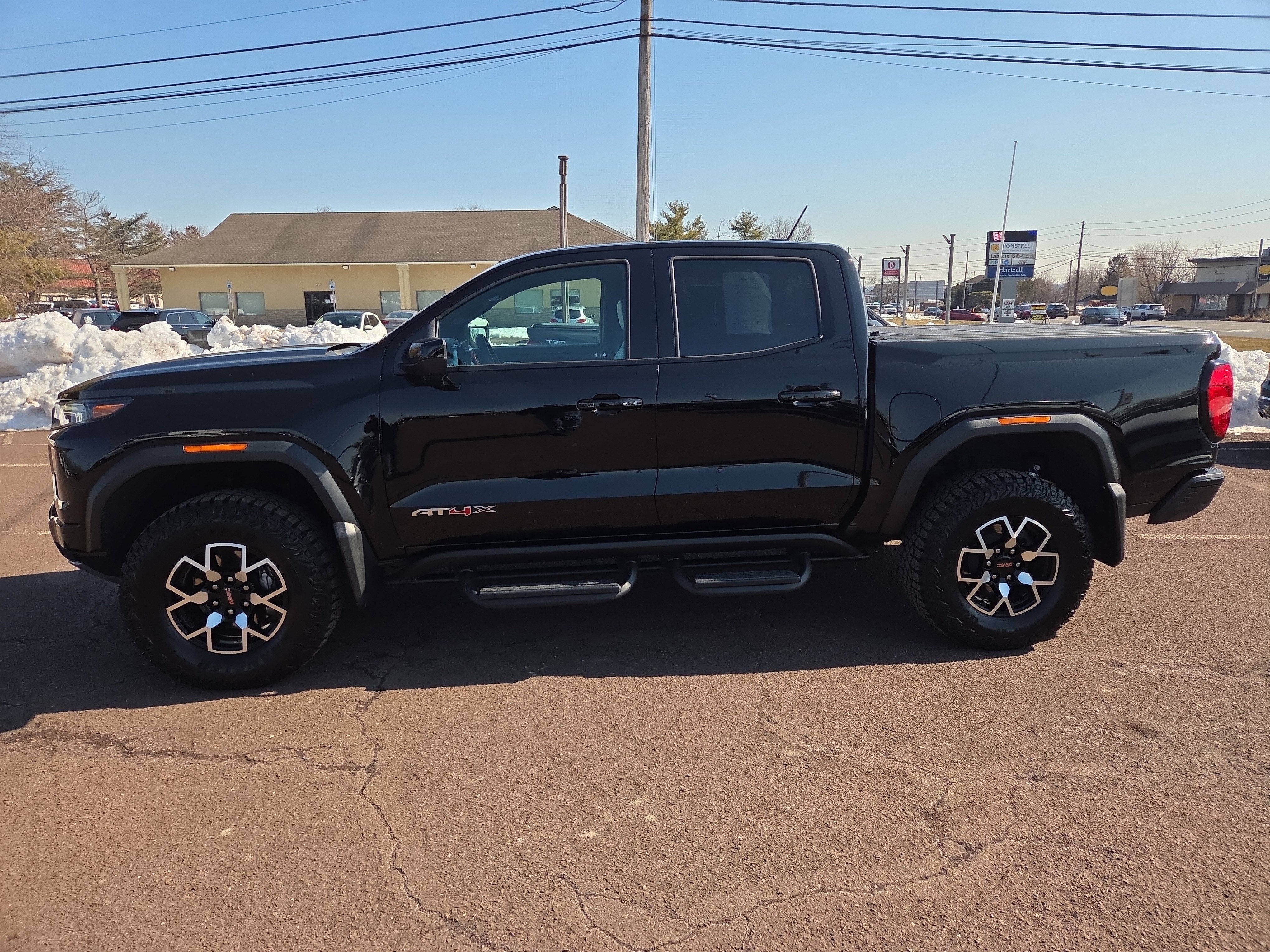 2024 GMC Canyon 4WD AT4X