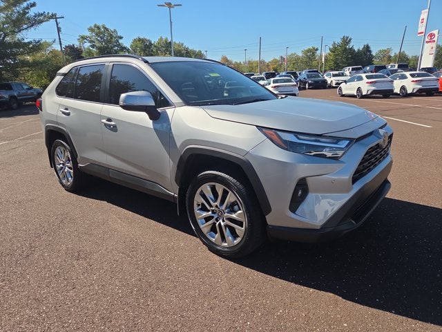 2025 Toyota RAV4 XLE Premium