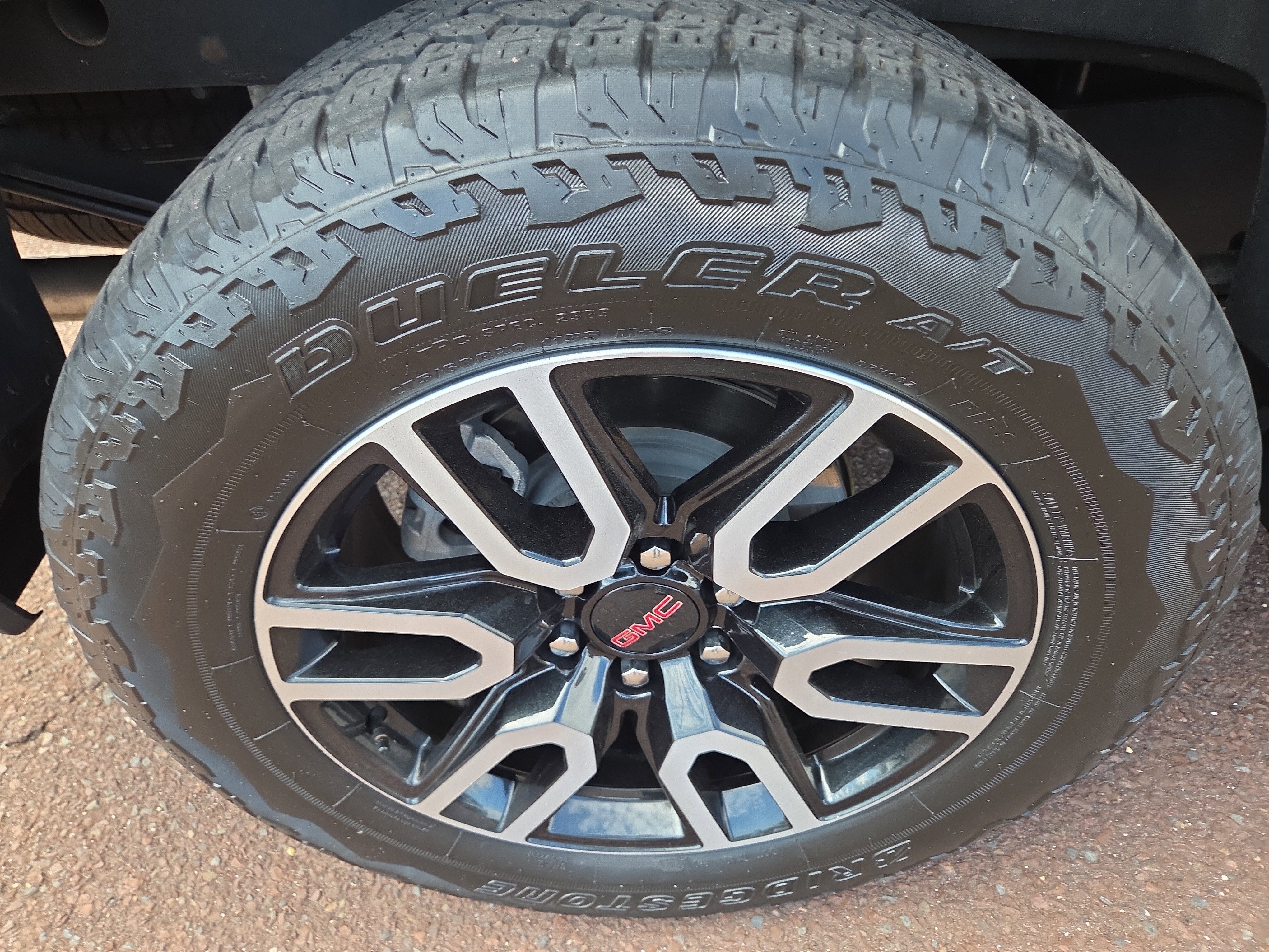 2024 GMC Sierra 1500 AT4