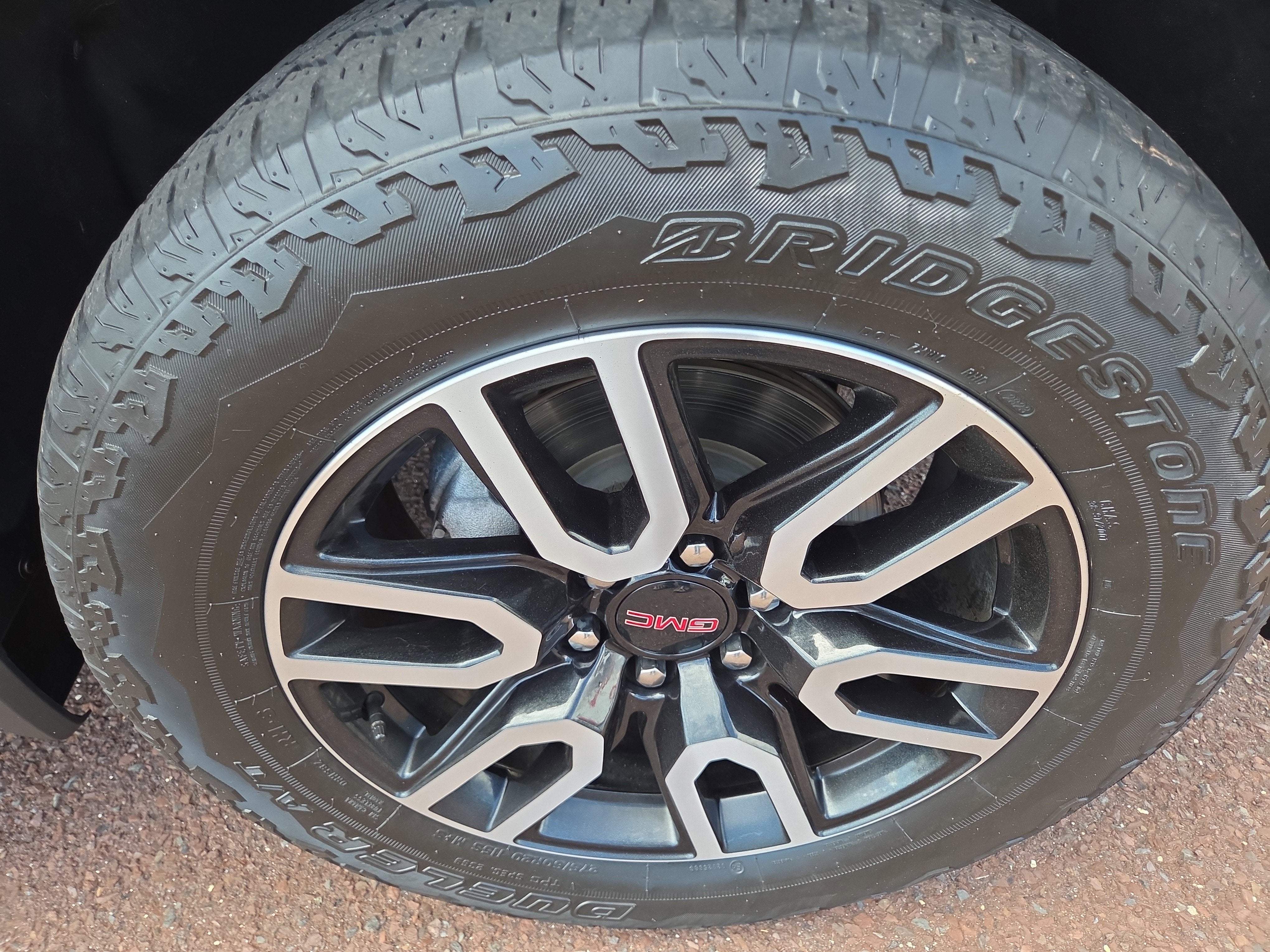 2024 GMC Sierra 1500 AT4