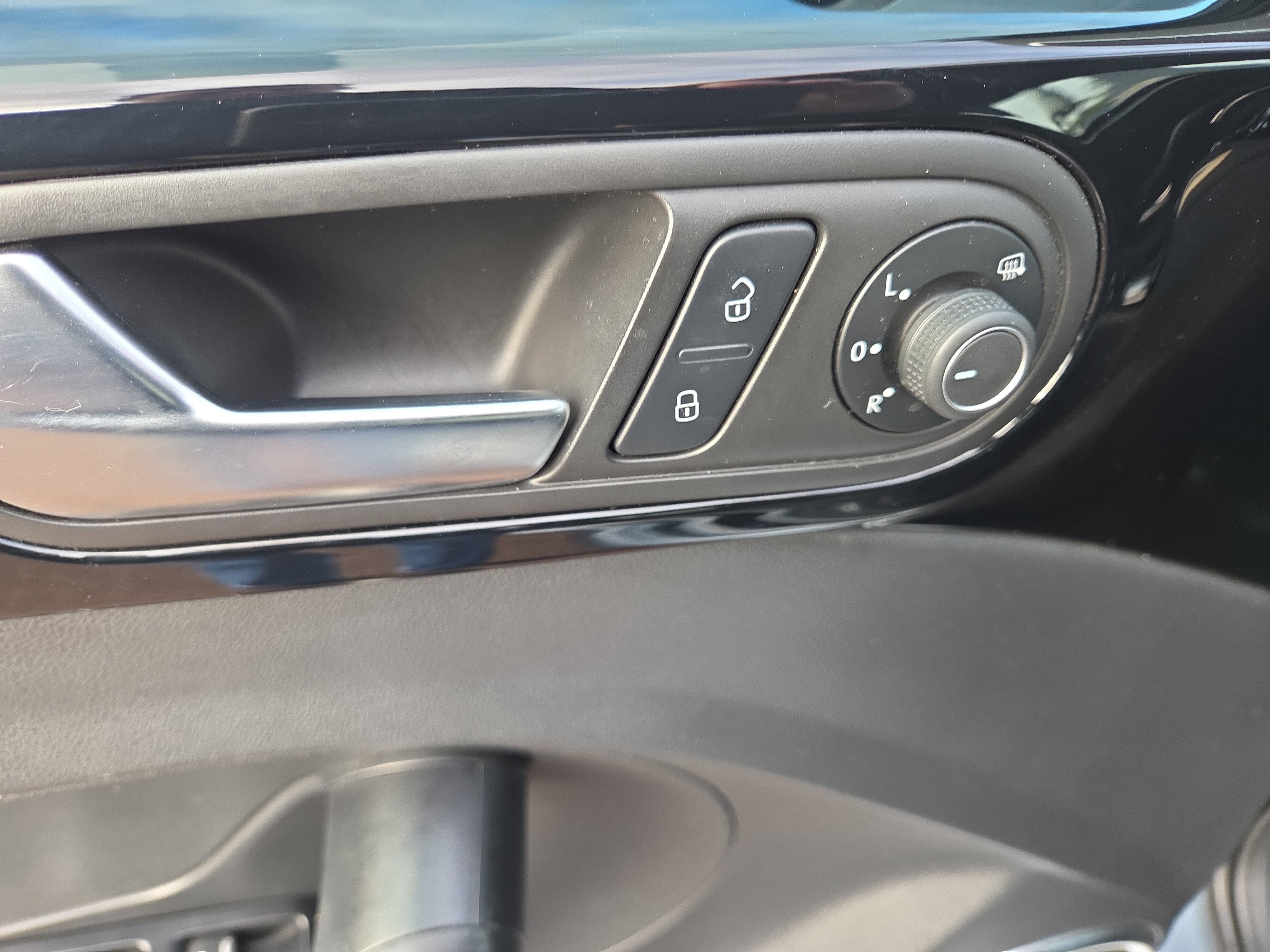 2019 Volkswagen Beetle Convertible Final Edition SEL