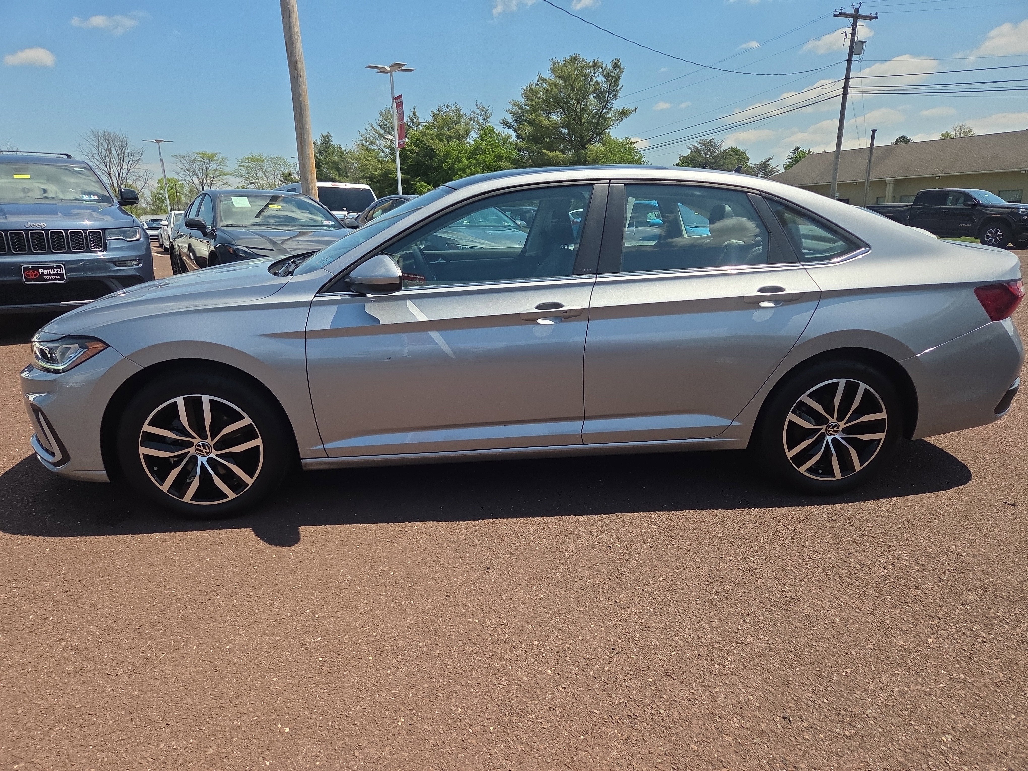 2025 Volkswagen Jetta SE