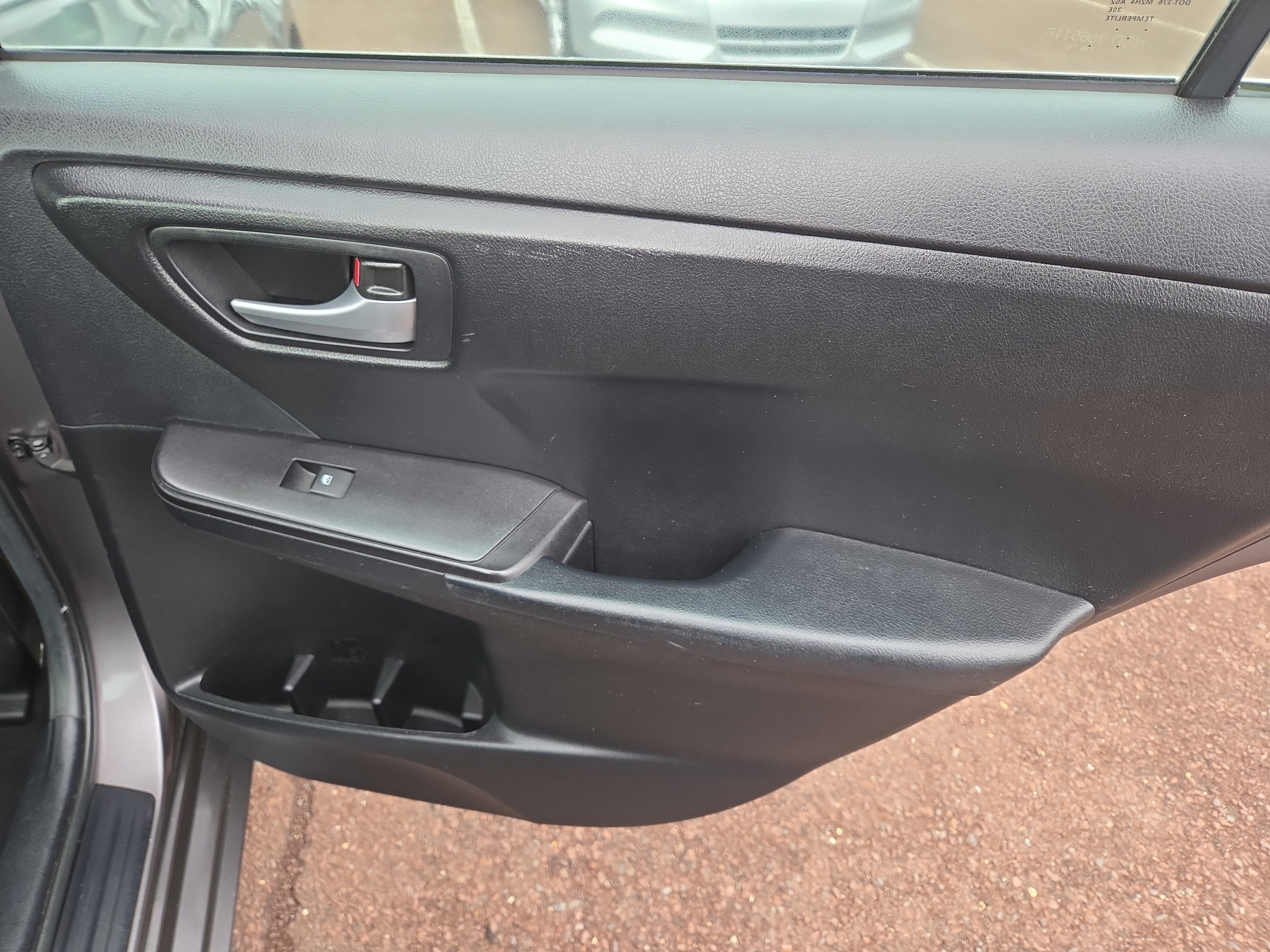 2015 Toyota Camry Hybrid LE