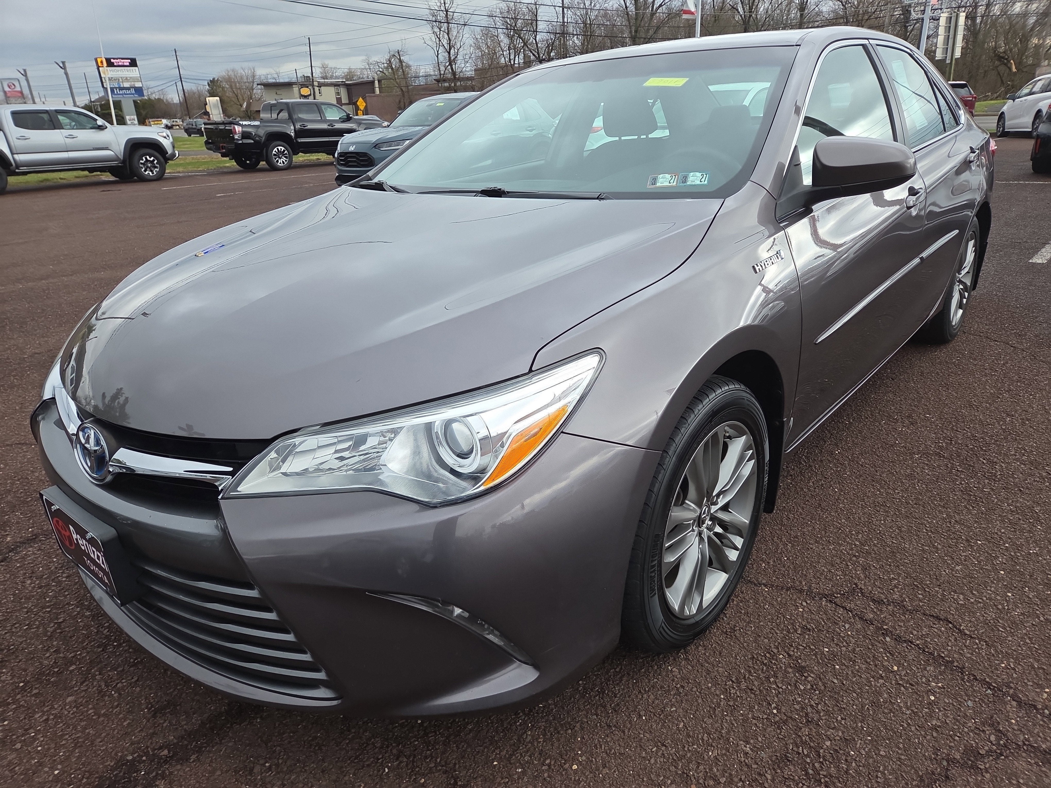 2015 Toyota Camry Hybrid LE