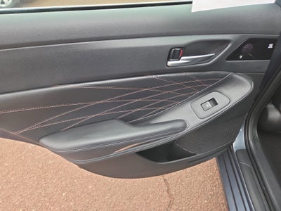 2022 Toyota Avalon Hybrid Limited