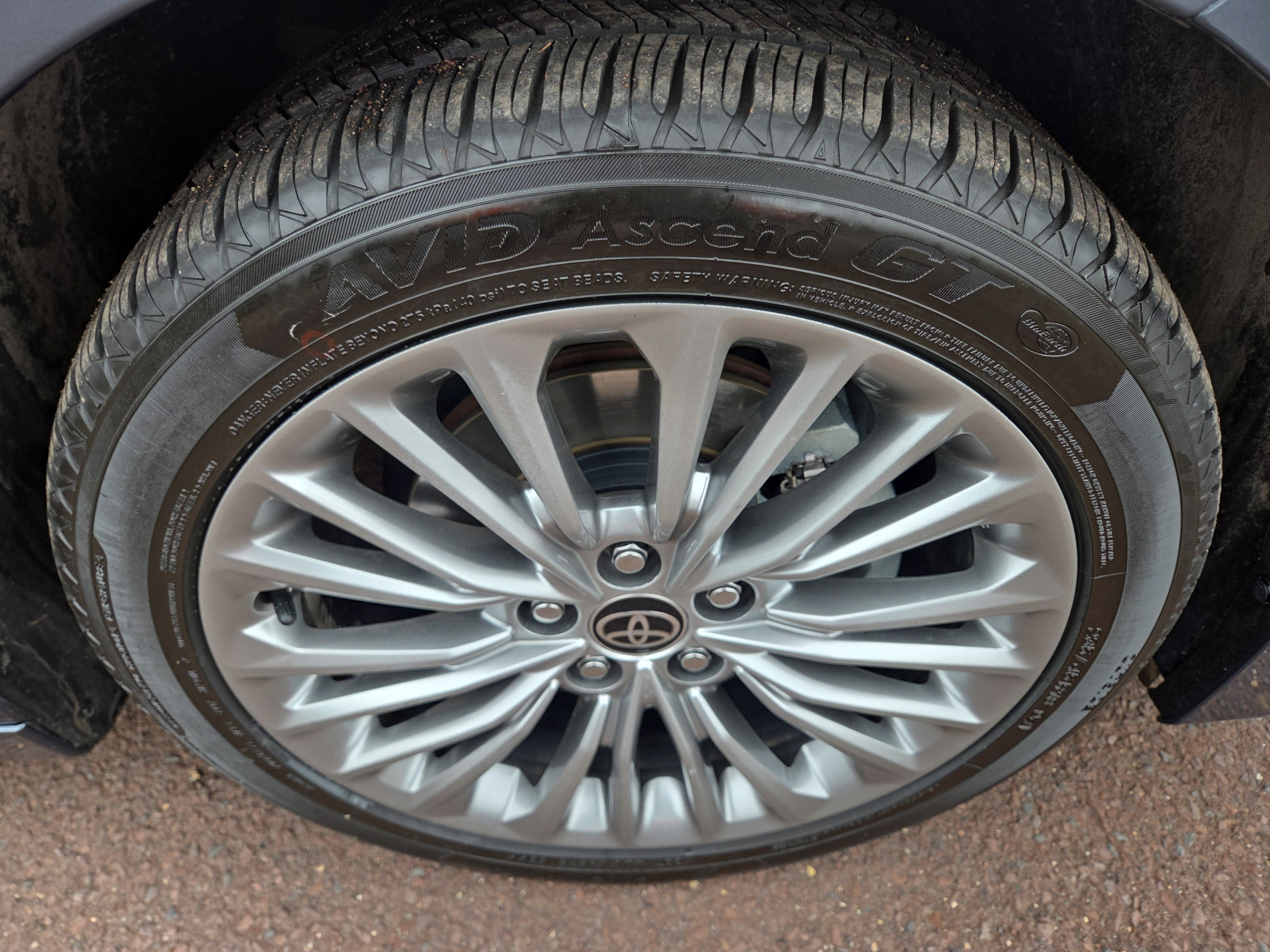 2022 Toyota Avalon Hybrid Limited