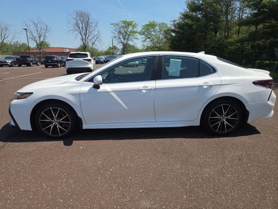 2024 Toyota Camry SE
