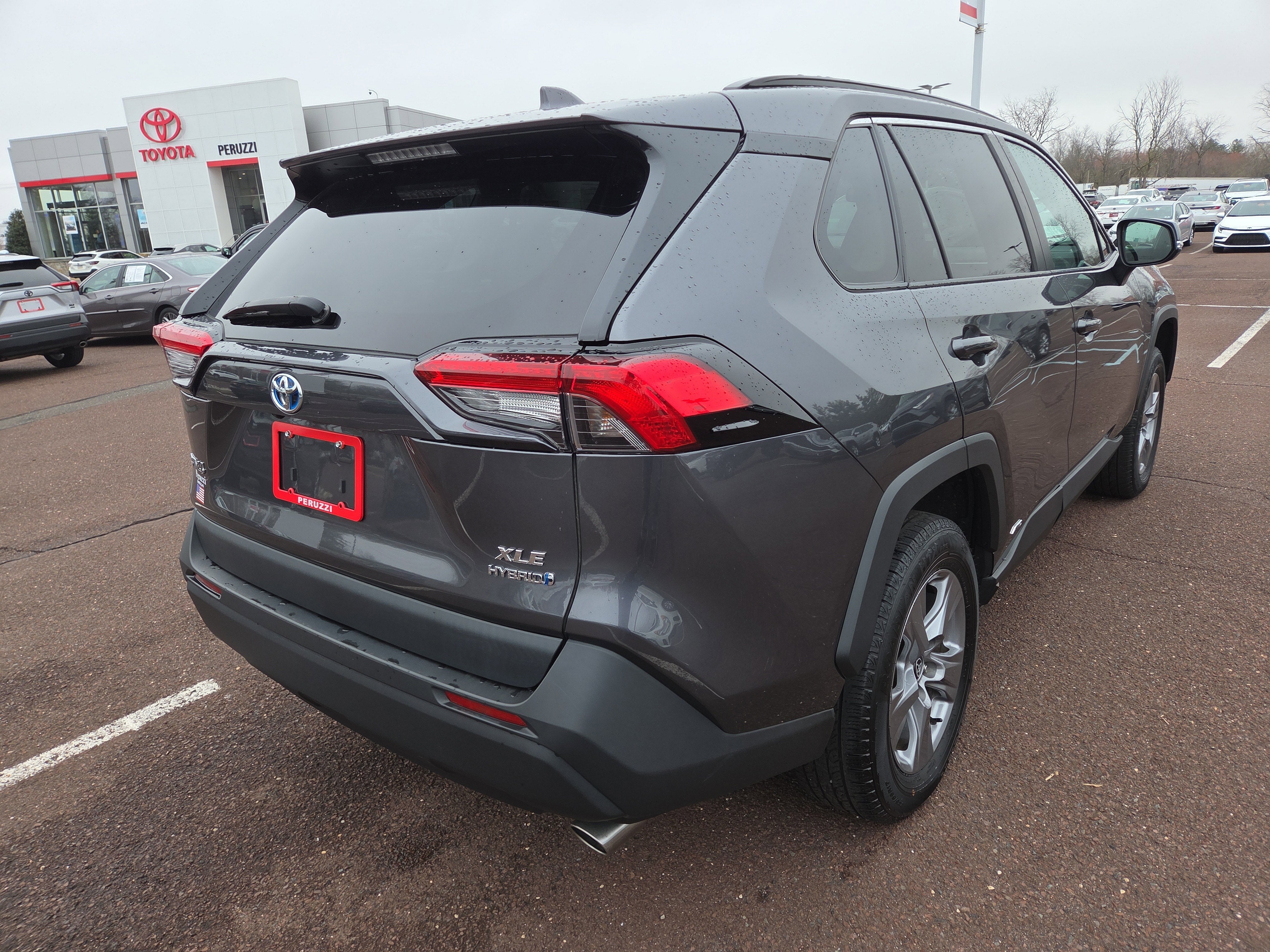 2022 Toyota RAV4 Hybrid XLE