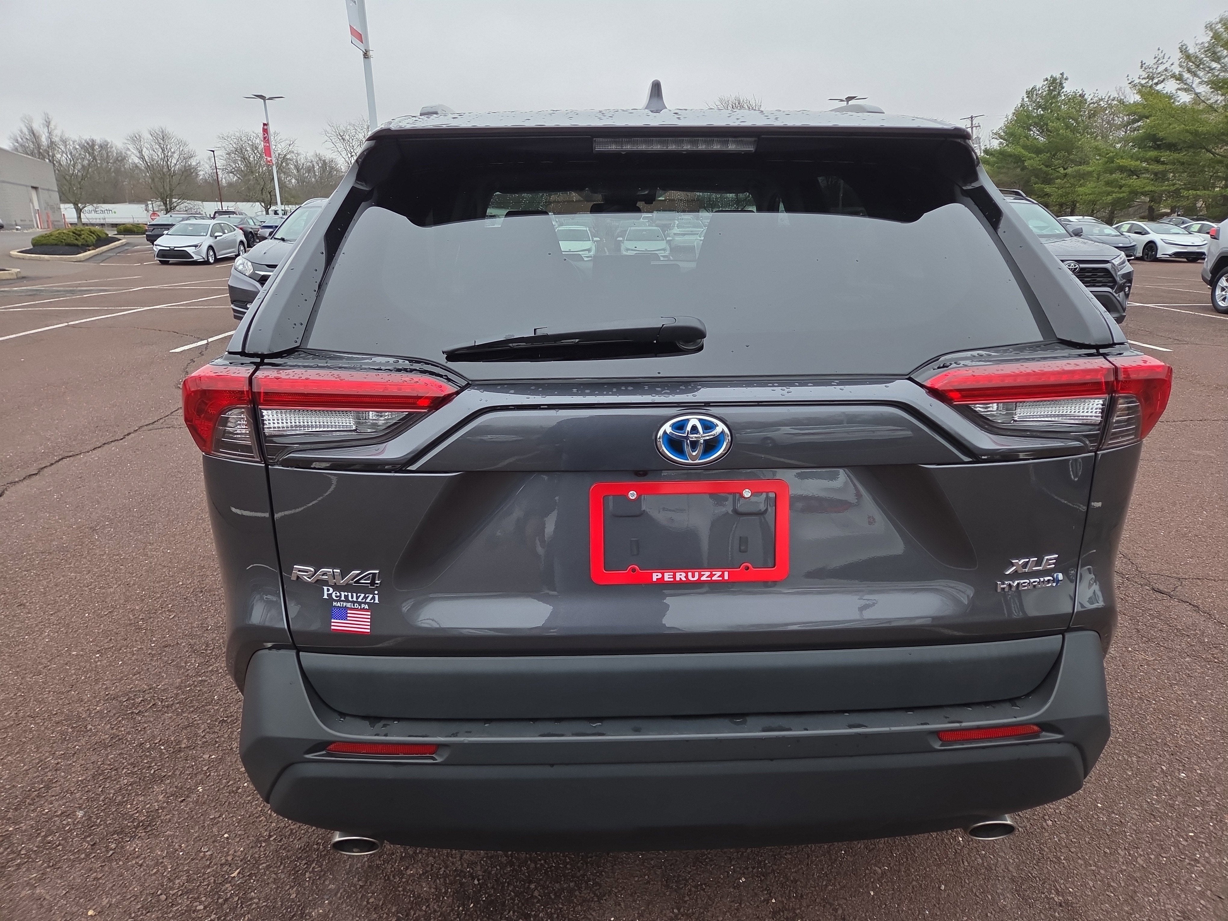 2022 Toyota RAV4 Hybrid XLE