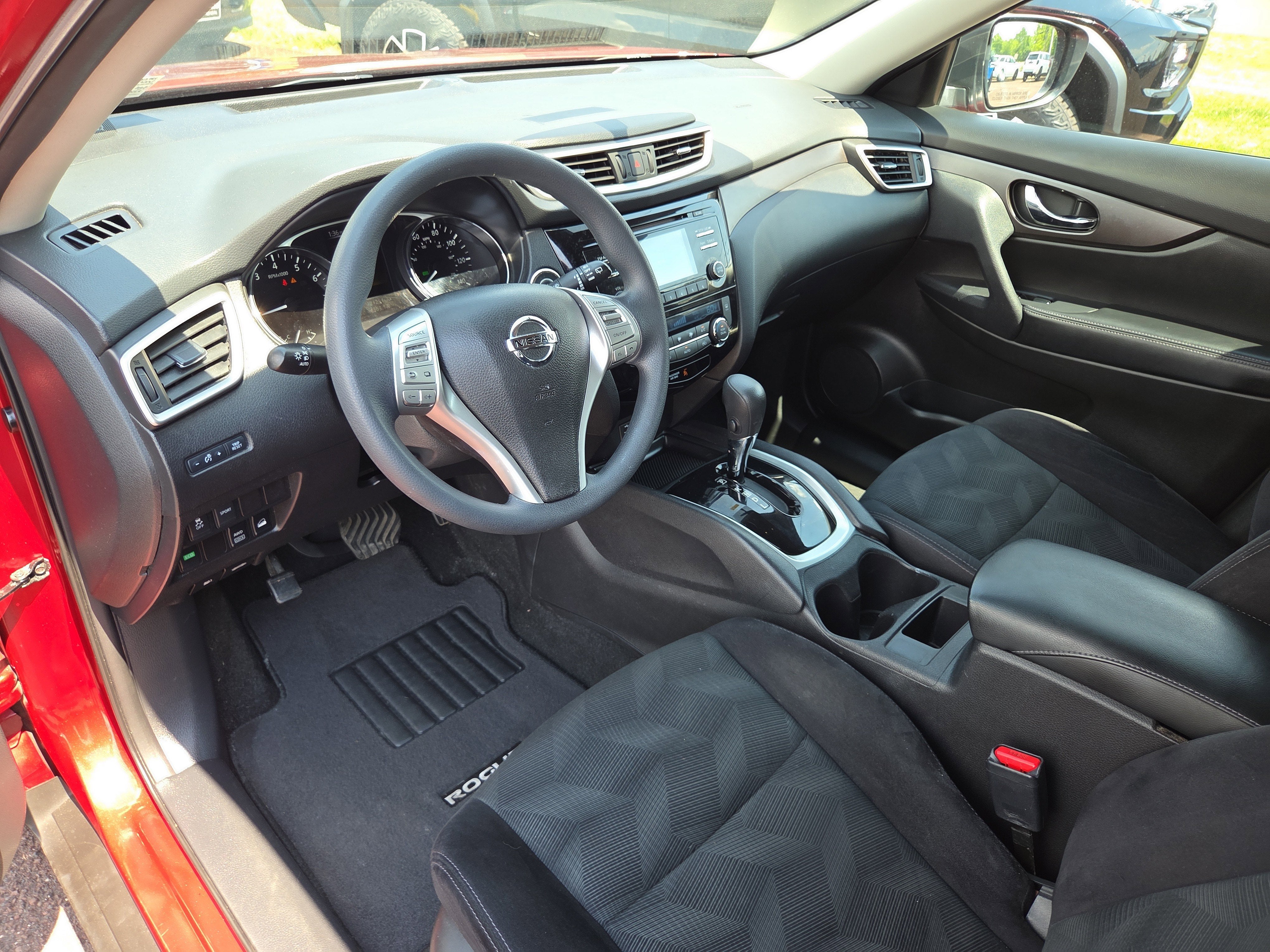 2015 Nissan Rogue SV