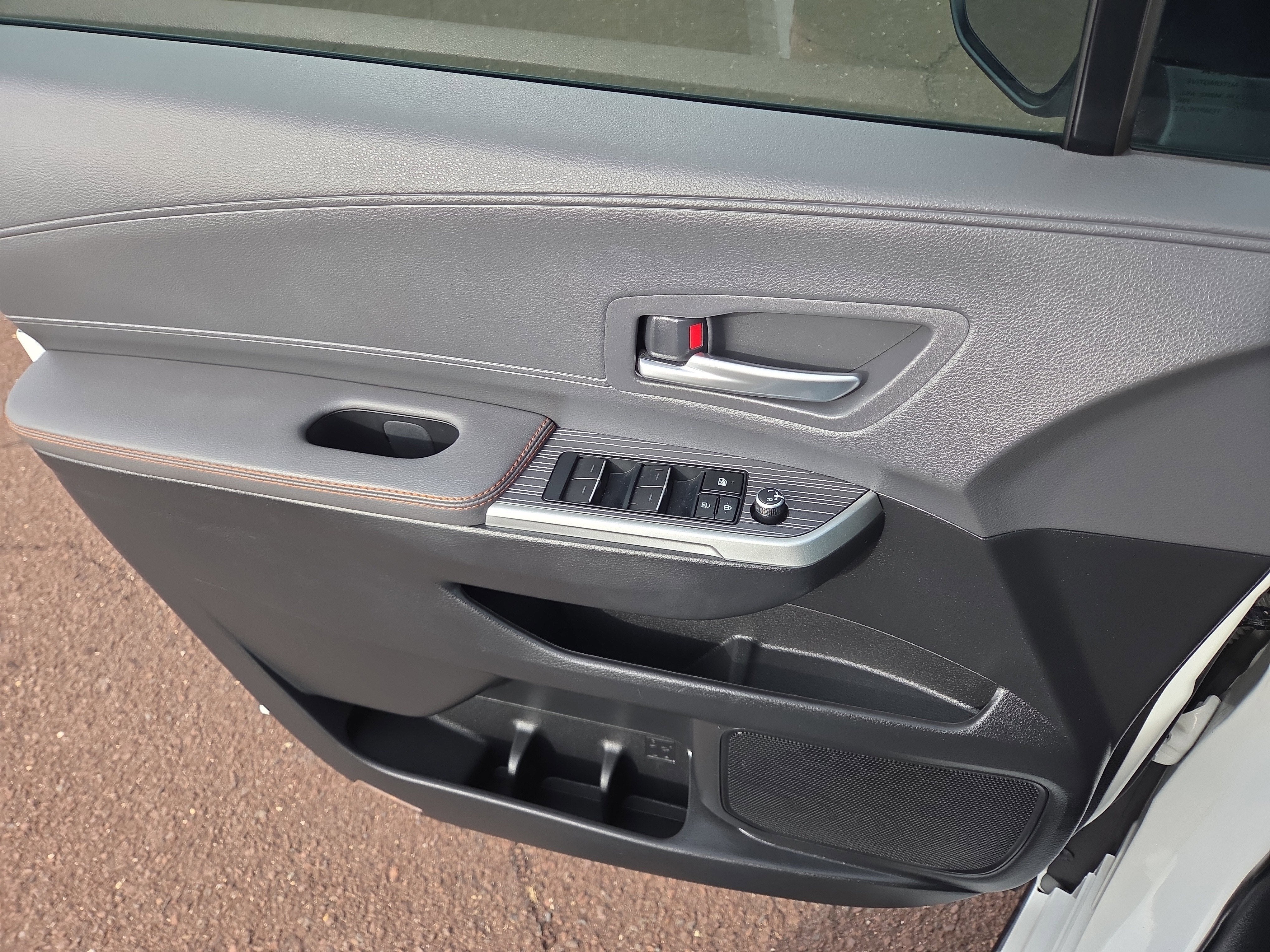 2023 Toyota Sienna XSE