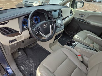 2019 Toyota Sienna XLE