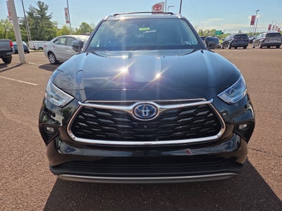 2023 Toyota Highlander Hybrid Platinum