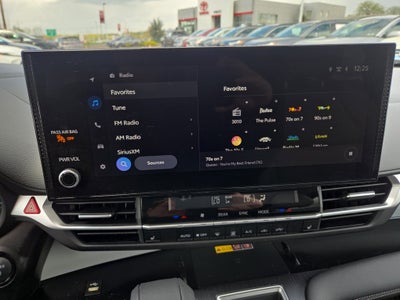 2025 Toyota Sienna XLE