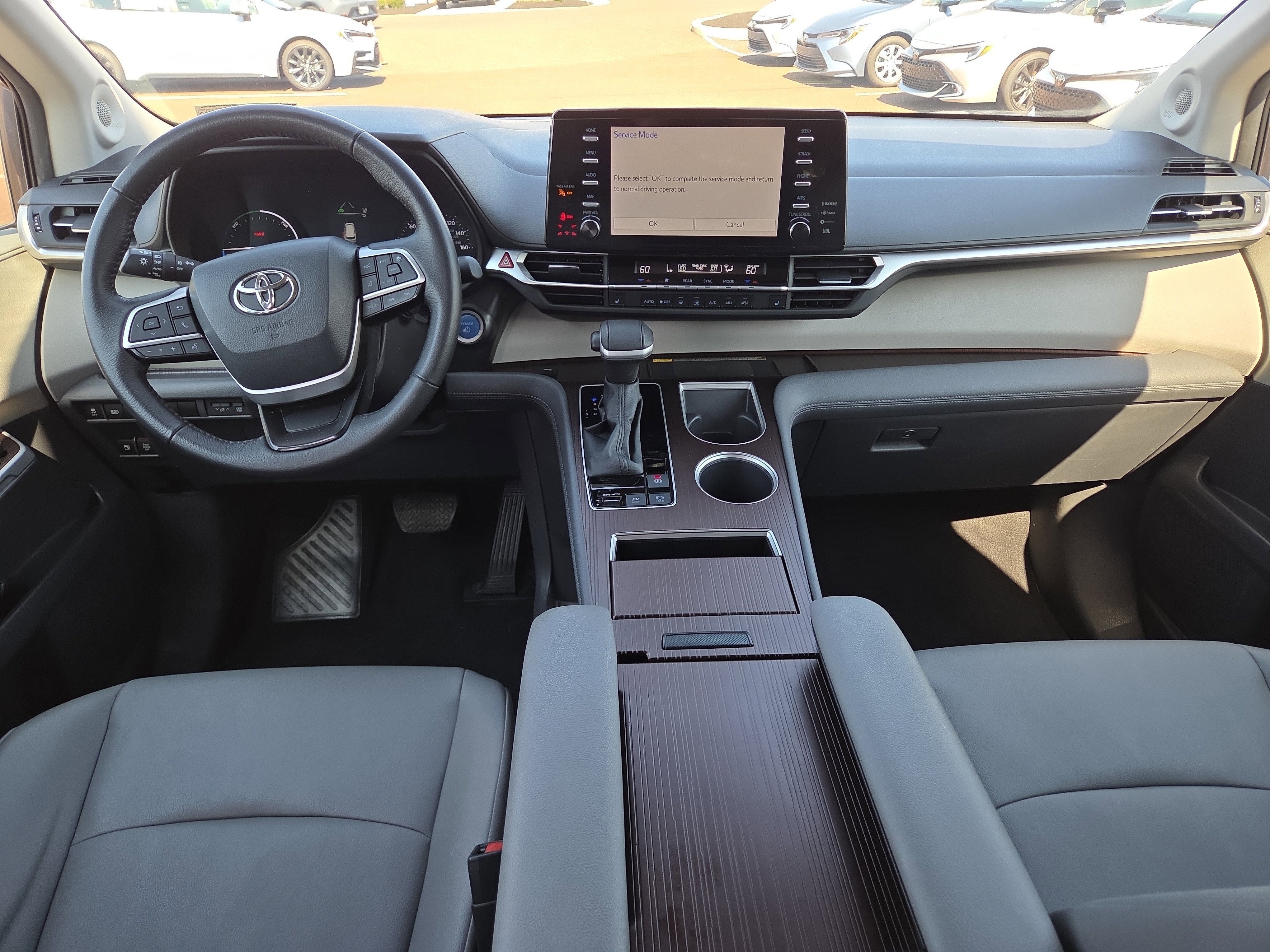 2023 Toyota Sienna XLE