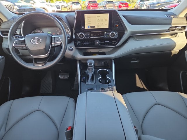 2023 Toyota Highlander Hybrid XLE
