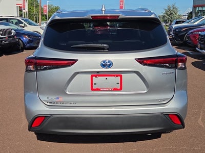 2023 Toyota Highlander Hybrid XLE