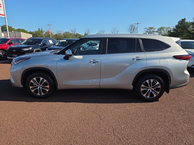 2023 Toyota Highlander Hybrid XLE