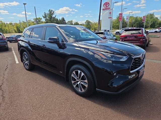 2024 Toyota Highlander Hybrid XLE