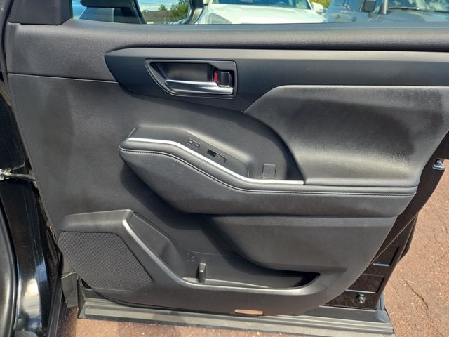 2024 Toyota Highlander Hybrid XLE