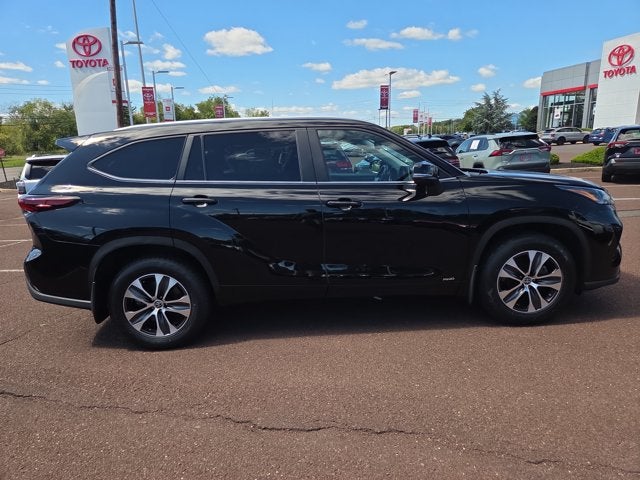 2024 Toyota Highlander Hybrid XLE
