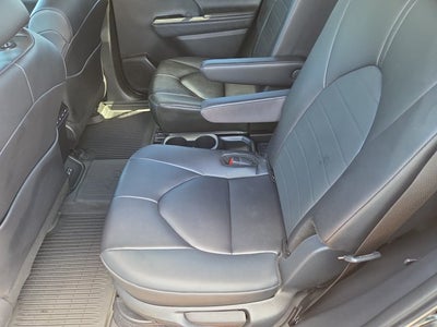 2024 Toyota Highlander Hybrid XLE