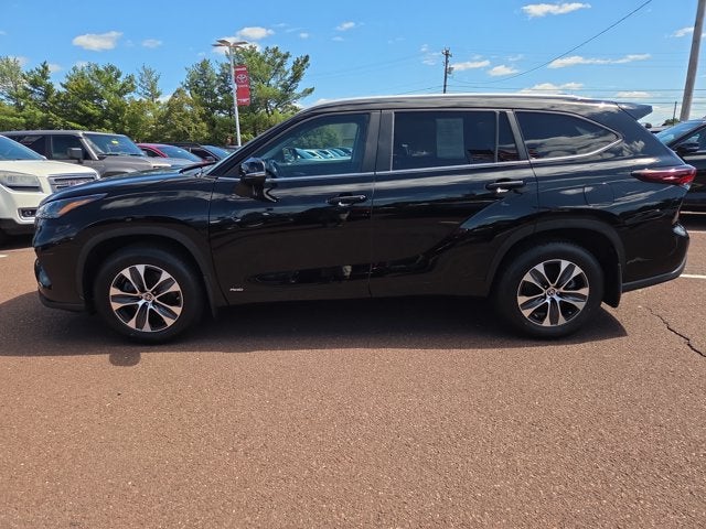 2024 Toyota Highlander Hybrid XLE