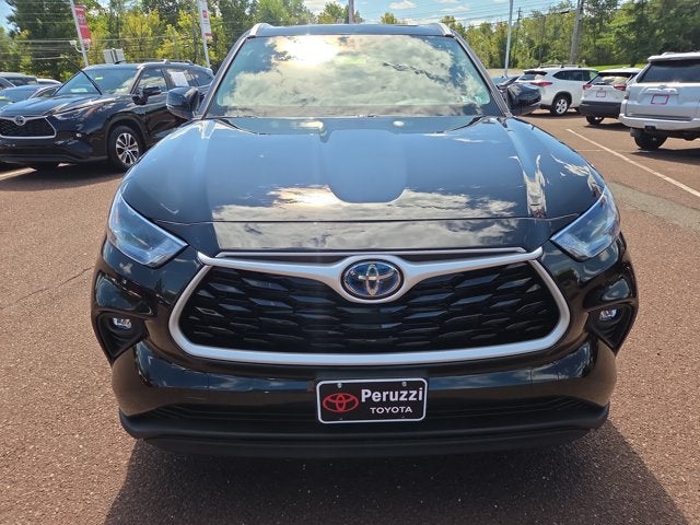 2024 Toyota Highlander Hybrid XLE
