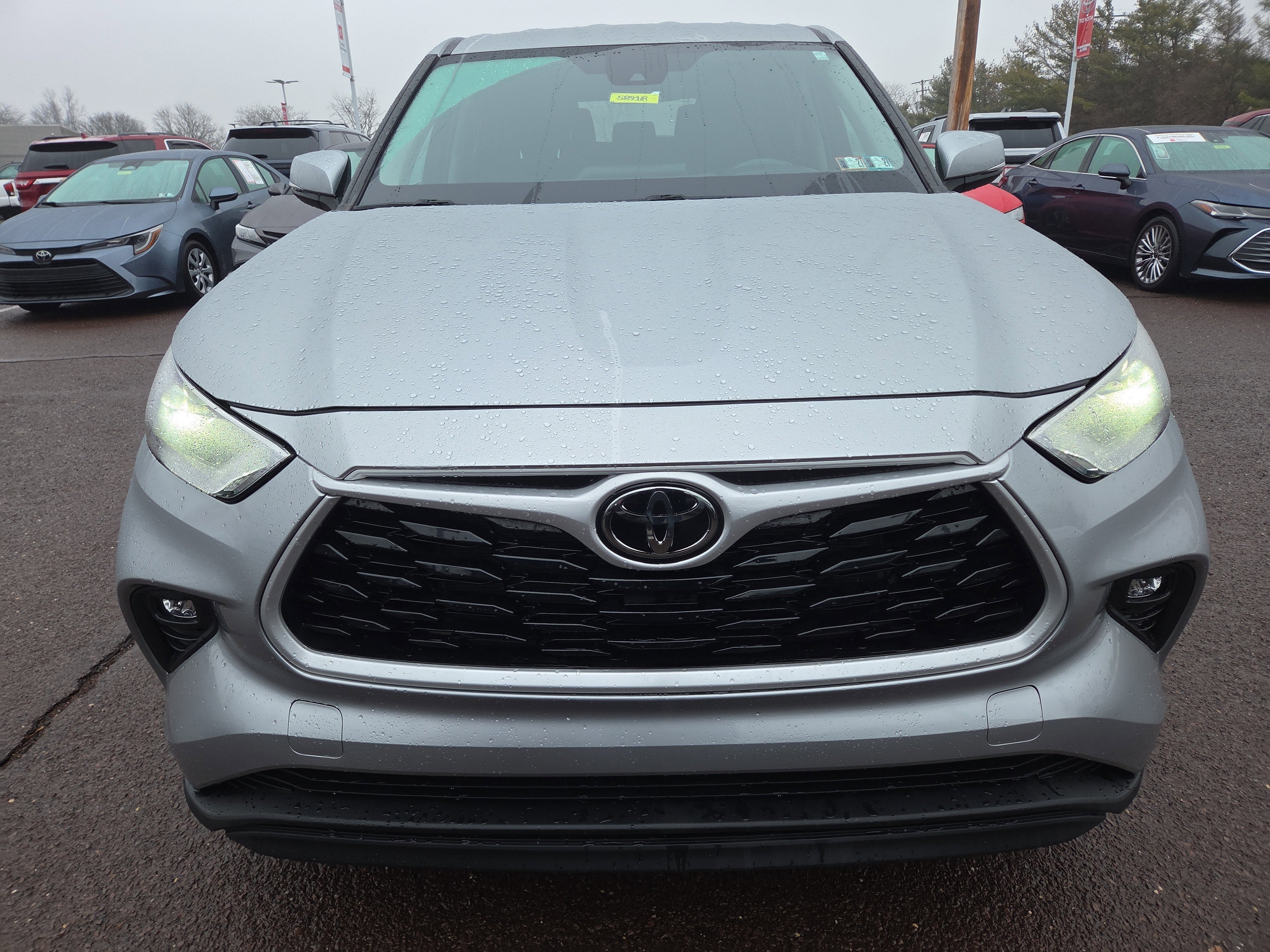 2024 Toyota Highlander LE