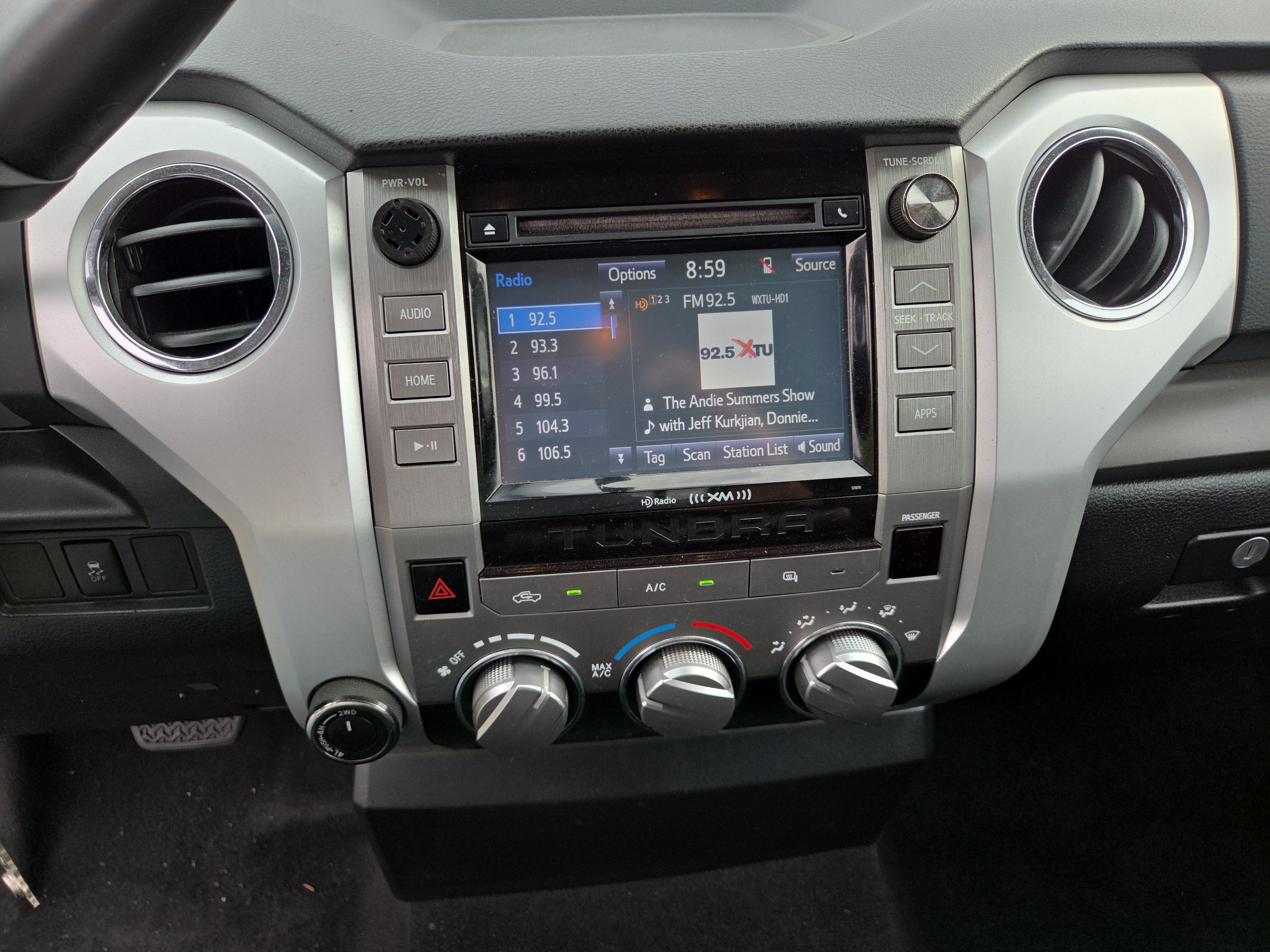 2014 Toyota Tundra SR5