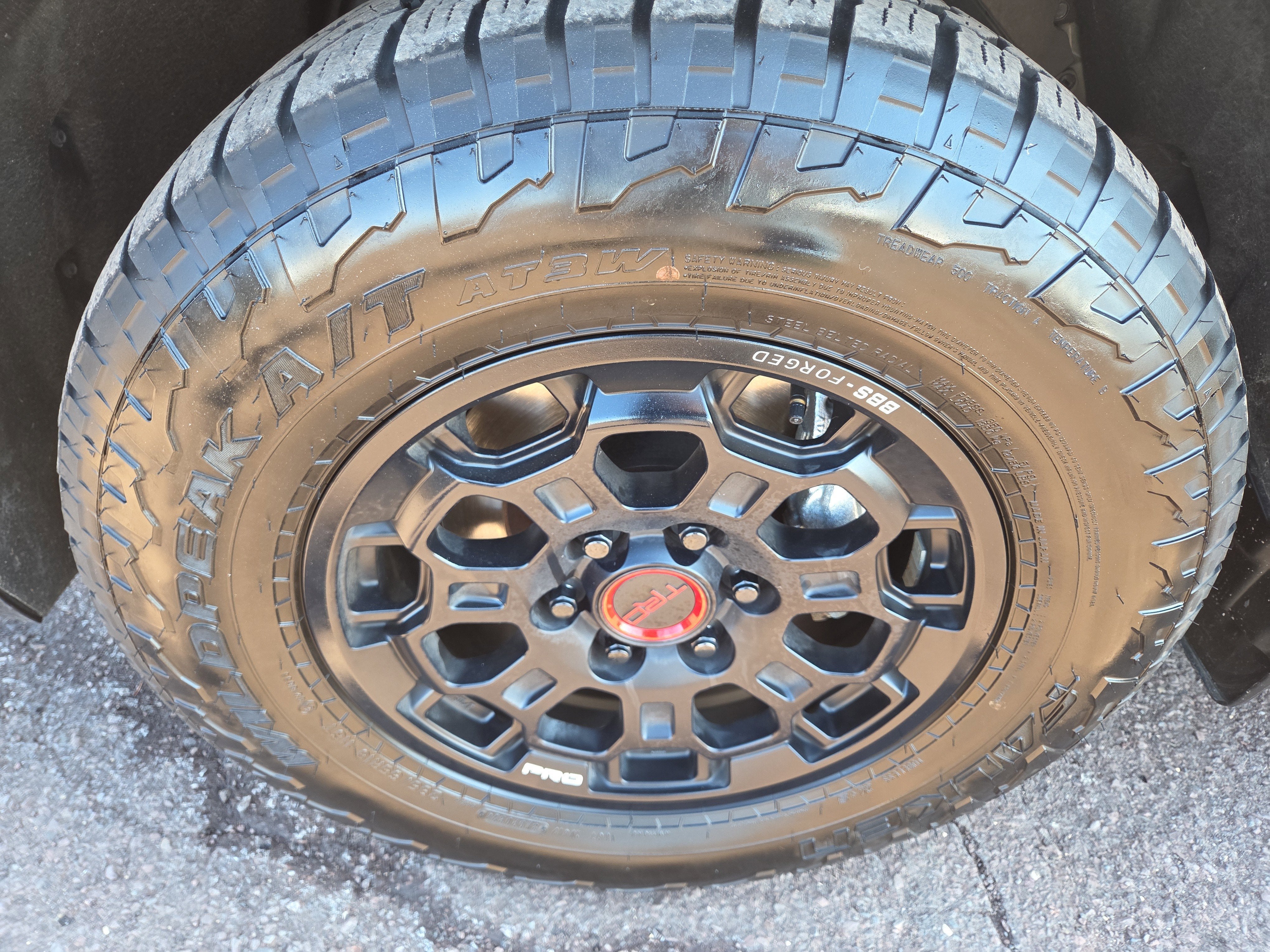 2024 Toyota Sequoia SR5