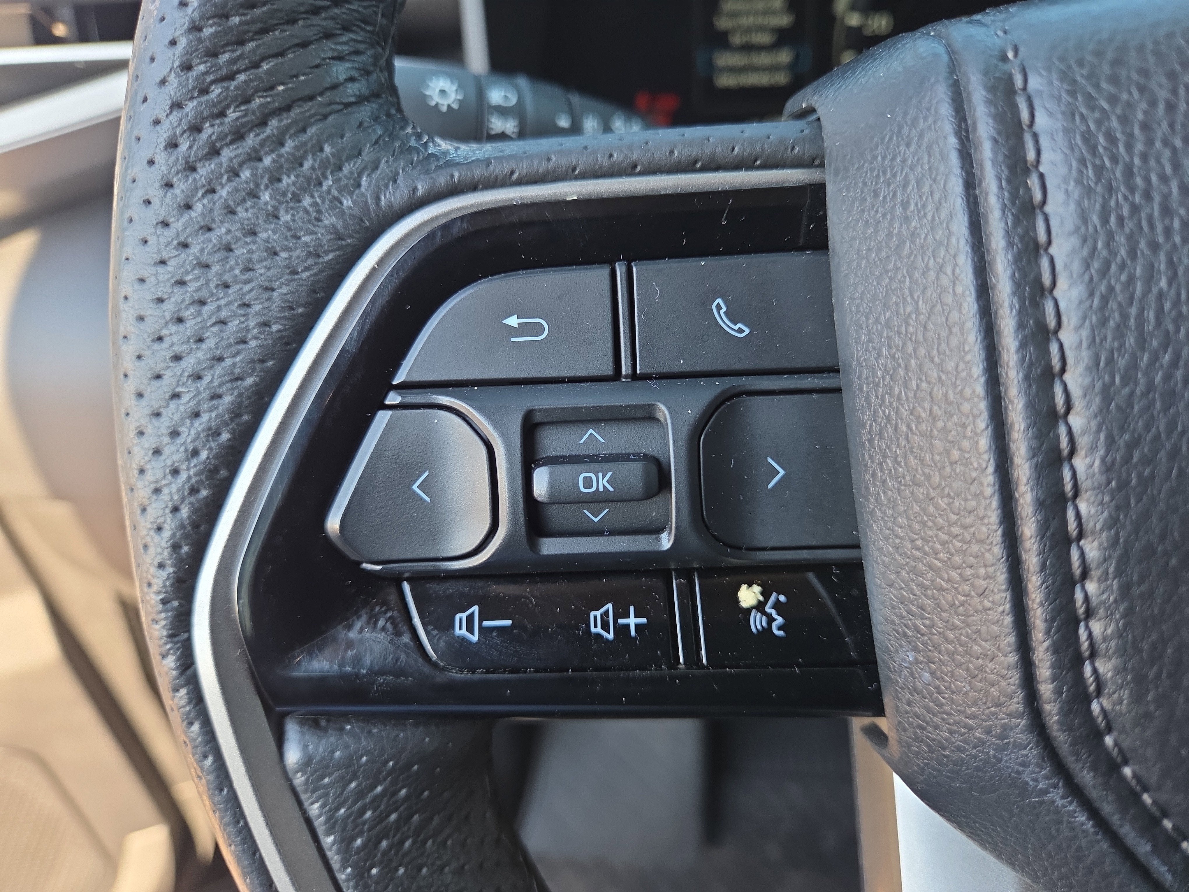 2023 Toyota Sequoia SR5