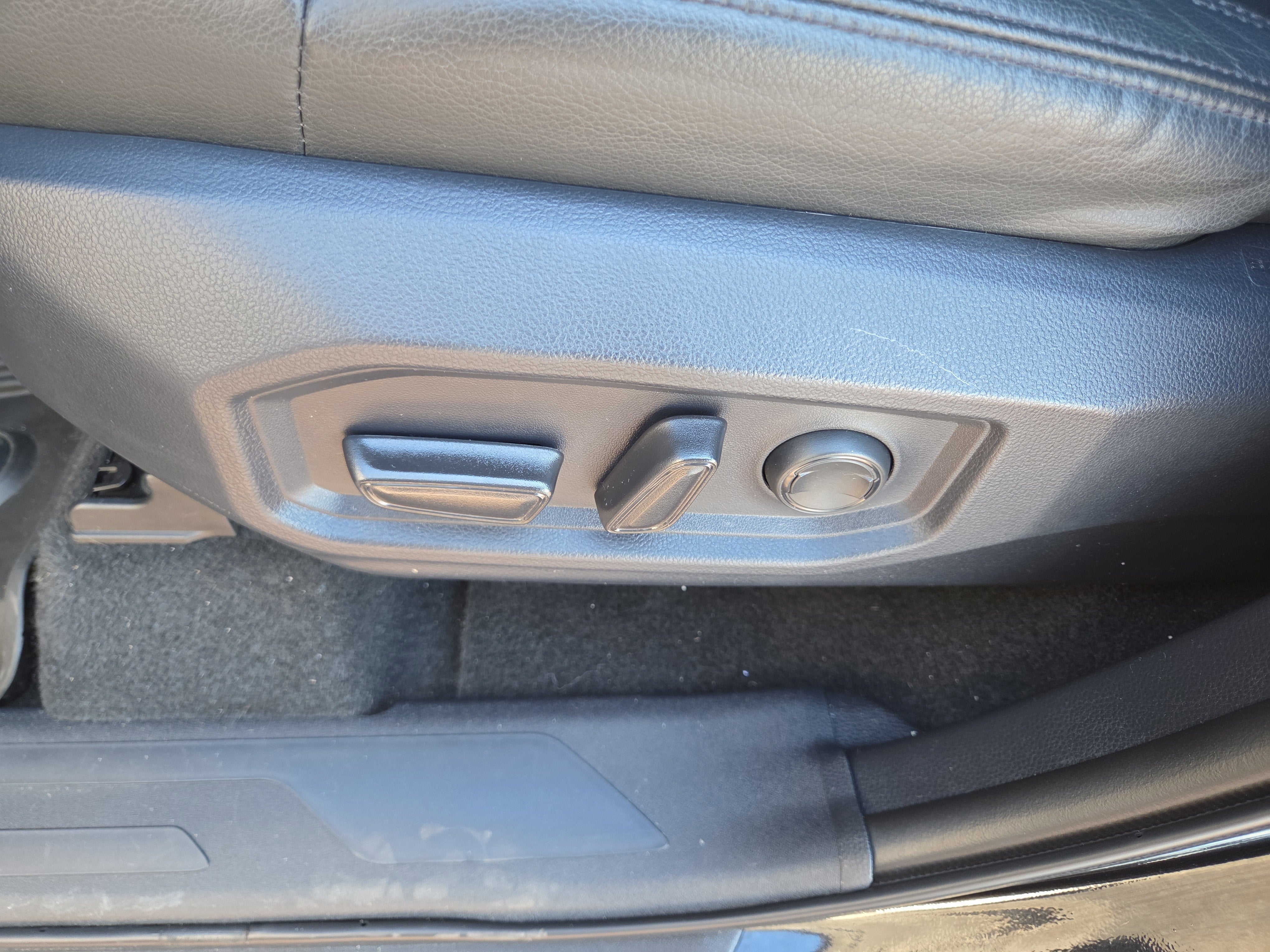 2023 Toyota Sequoia SR5