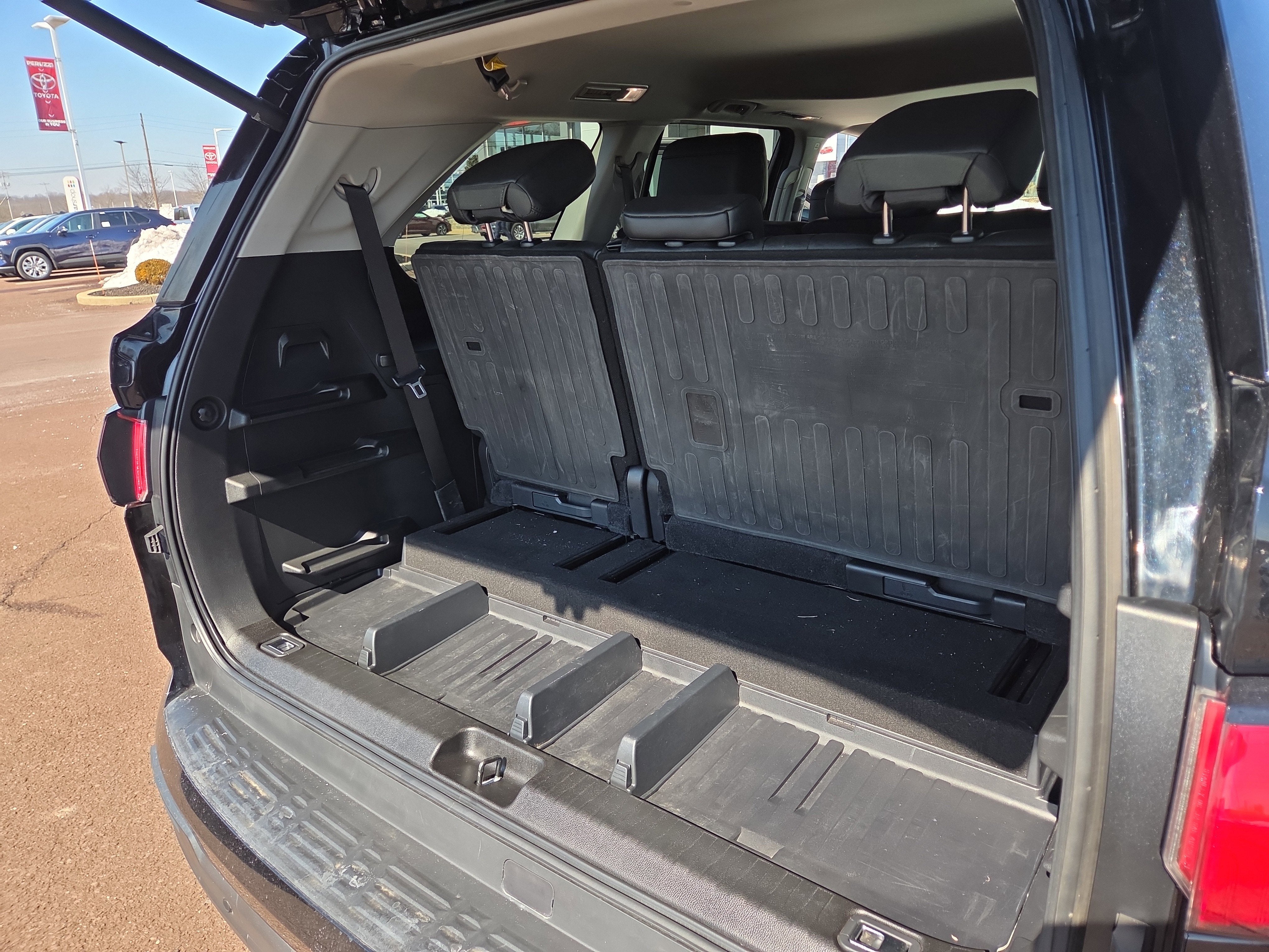 2023 Toyota Sequoia SR5