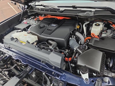2024 Toyota Sequoia SR5