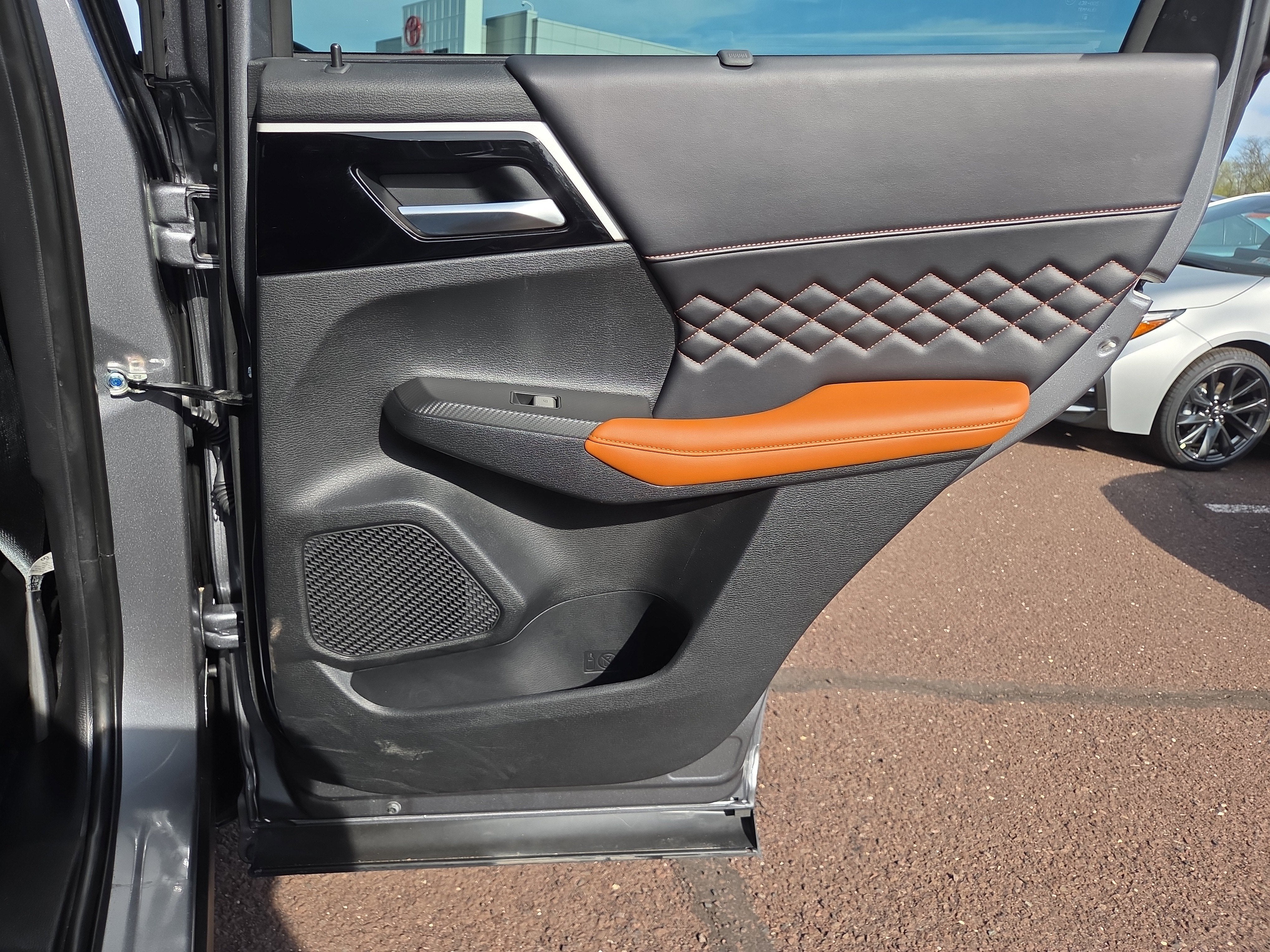 2023 Mitsubishi Outlander PHEV SEL