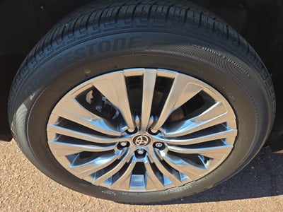 2023 Toyota Venza LE