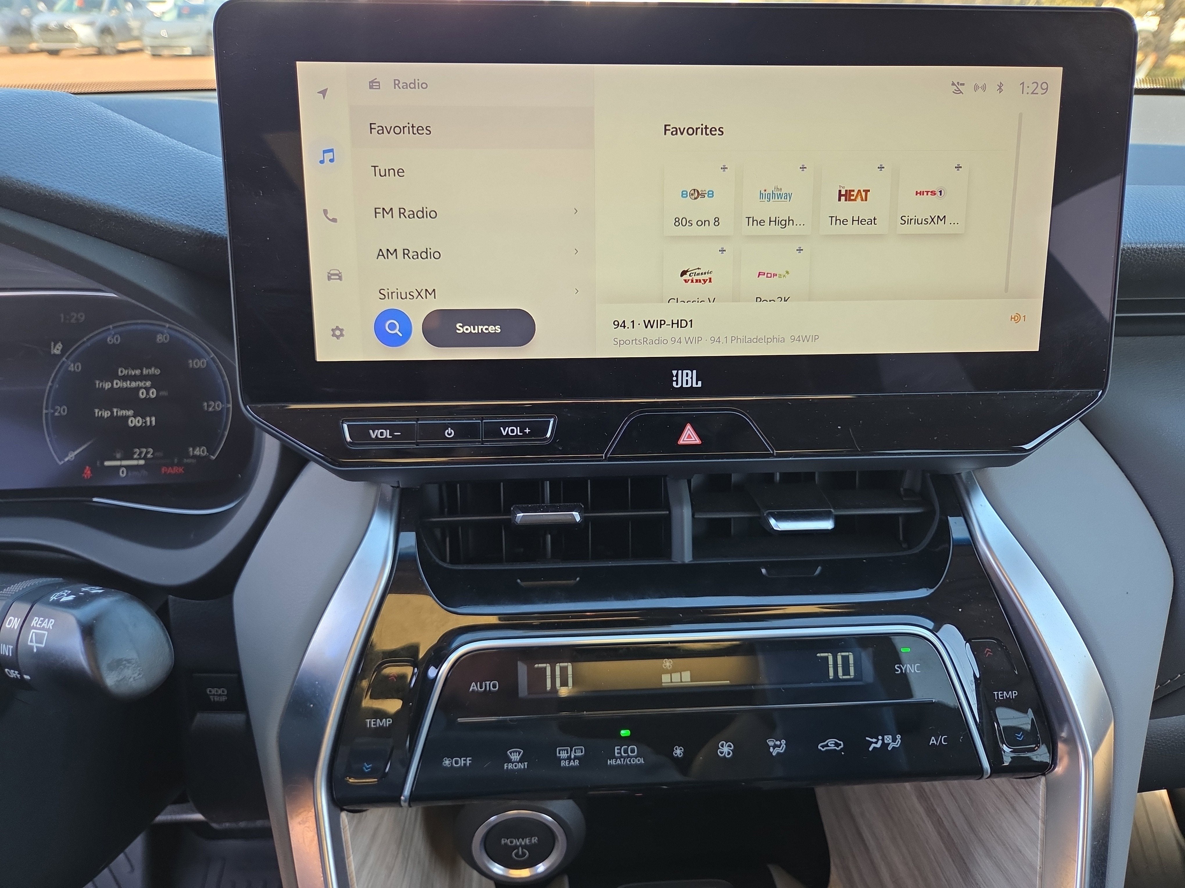 2023 Toyota Venza LE