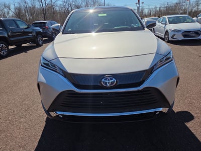 2023 Toyota Venza LE