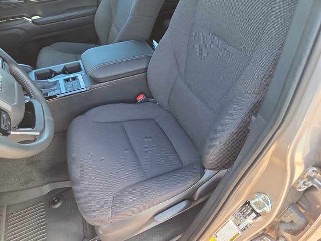 2025 Toyota Land Cruiser 4WD (Natl)