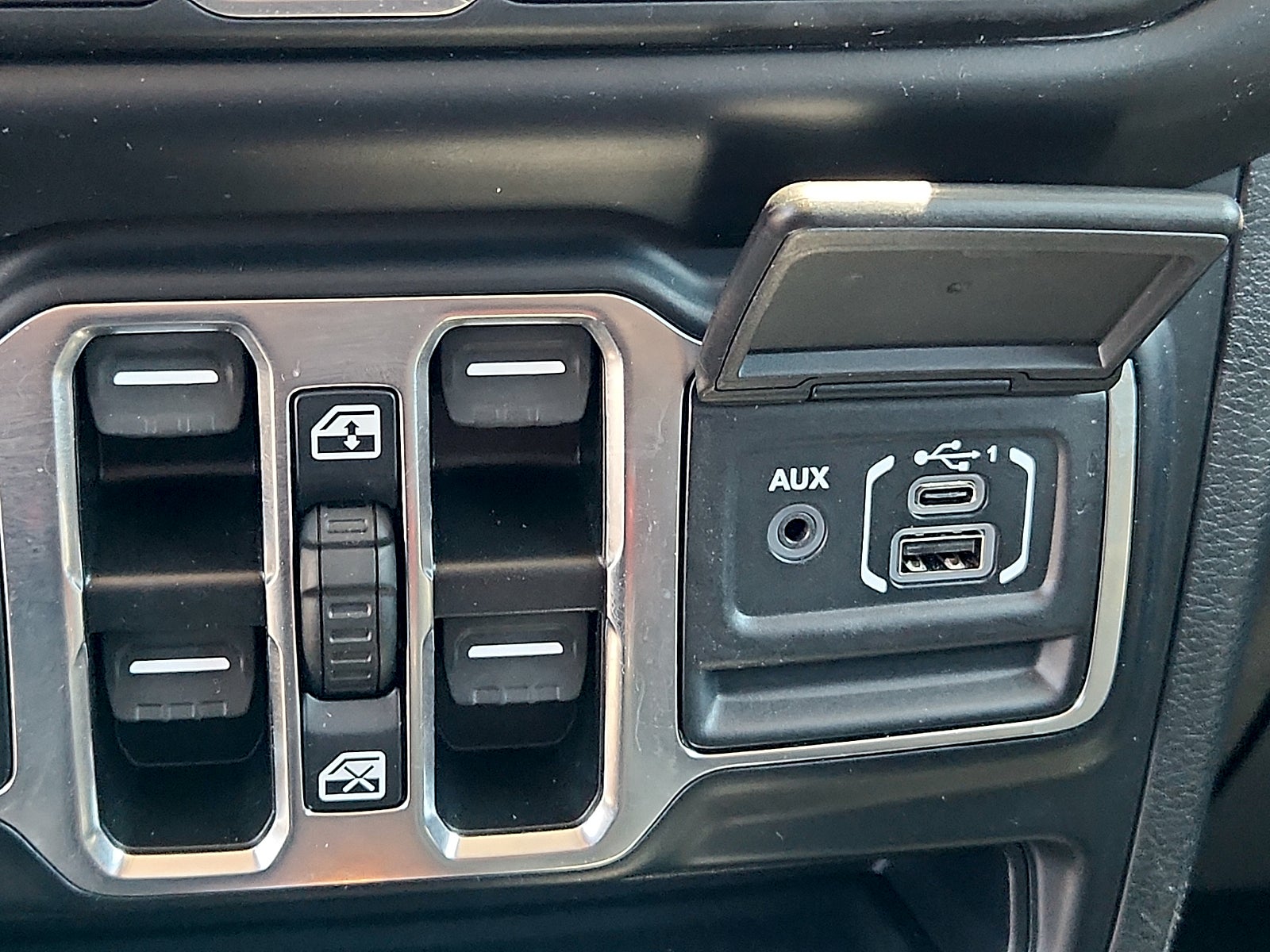 2022 Jeep Wrangler Unlimited Sahara 4x4