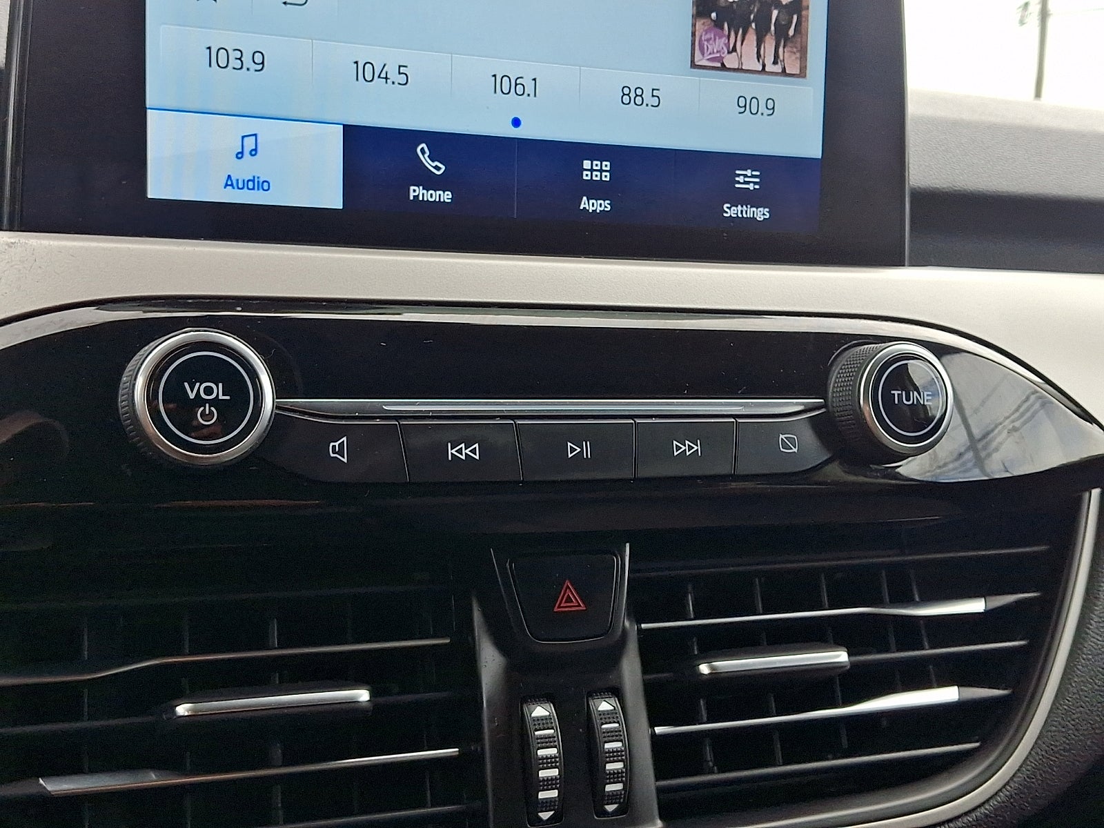 2022 Ford Escape Hybrid SE