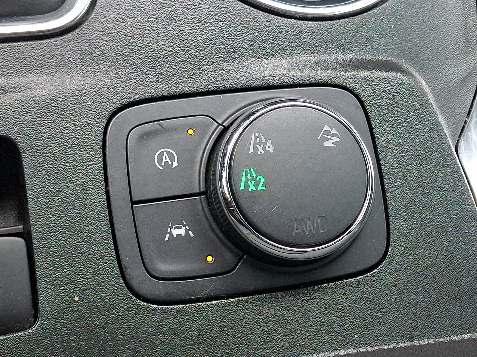 2023 Chevrolet Traverse AWD LT Cloth
