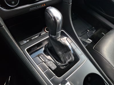 2018 Volkswagen Passat 2.0T R-Line