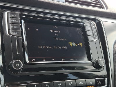2018 Volkswagen Passat 2.0T R-Line
