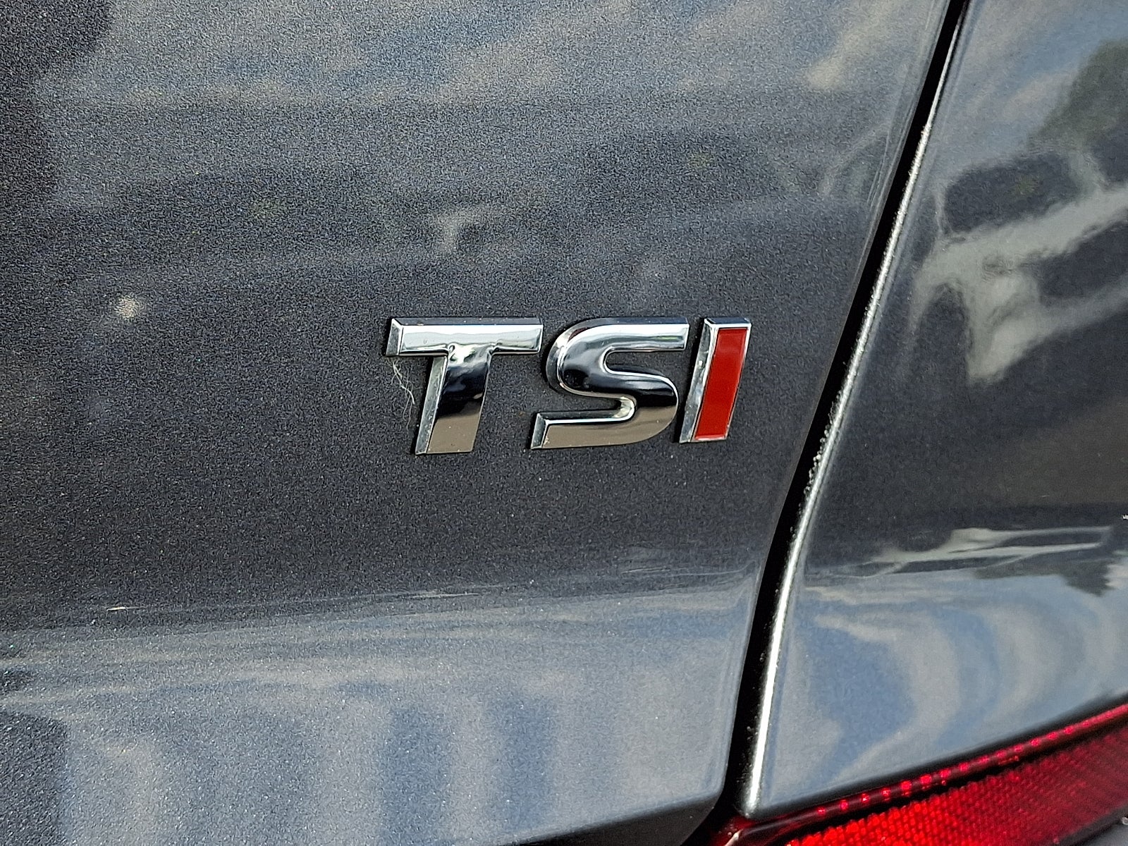 2018 Volkswagen Passat 2.0T R-Line