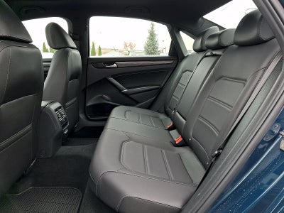 2021 Volkswagen Passat 2.0T R-Line