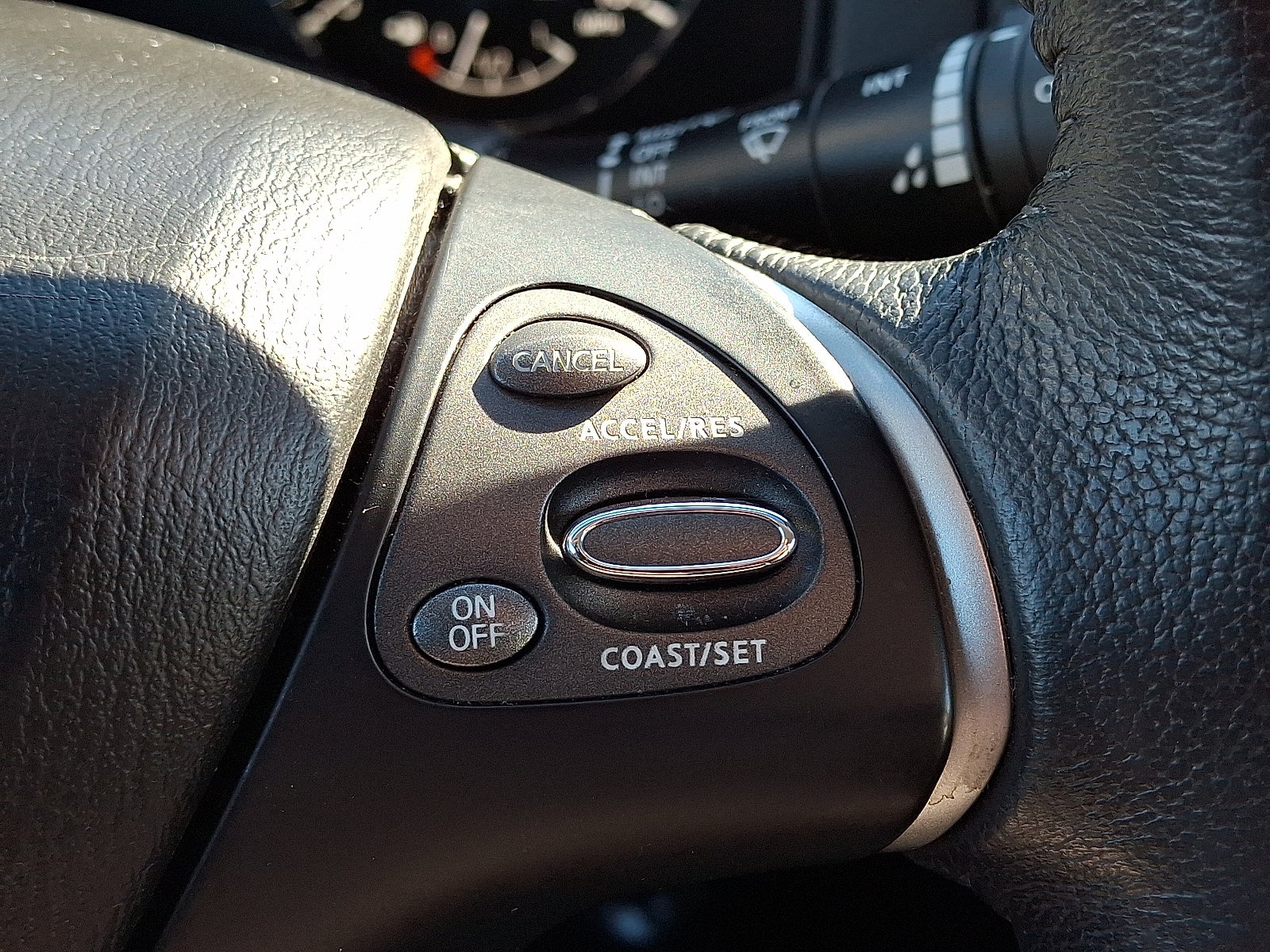 2016 Nissan Pathfinder SL