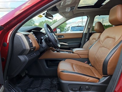 2022 Nissan Pathfinder Platinum 4WD